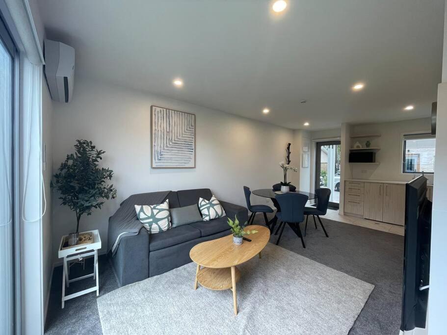 Parkside Retreat - 3 Beds -Sleeps 6 Near Westfield Villa Christchurch Exterior foto