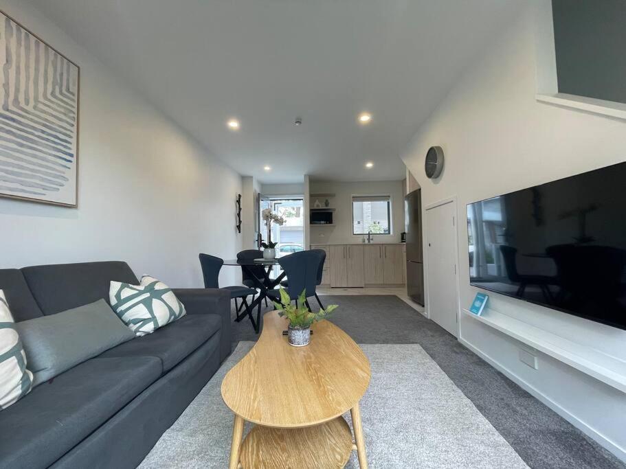 Parkside Retreat - 3 Beds -Sleeps 6 Near Westfield Villa Christchurch Exterior foto